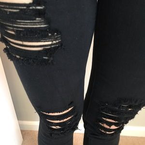 Ripped black jean legging